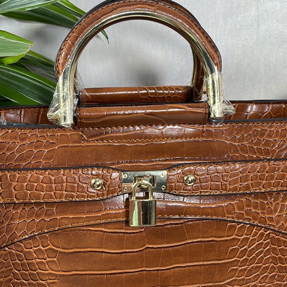 👜🤎🥃 “It’s 5 o’clock Somewhere” 🥃🤎👜 - NWT - Picture 2 of 7